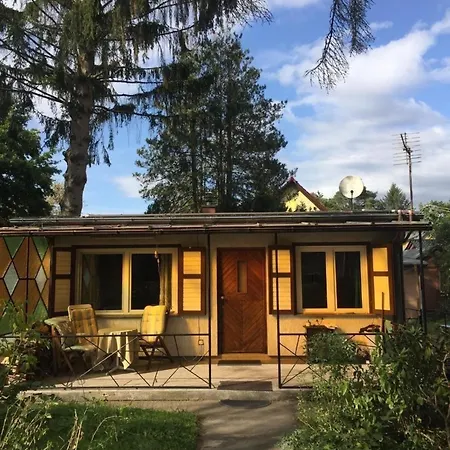 In Mit Terrasse, Grill Und Garten Dom wakacyjny *
